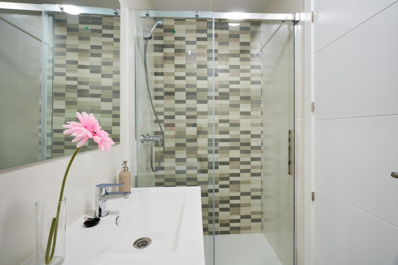 Malaguetabeach Apartment マラガ エクステリア 写真
