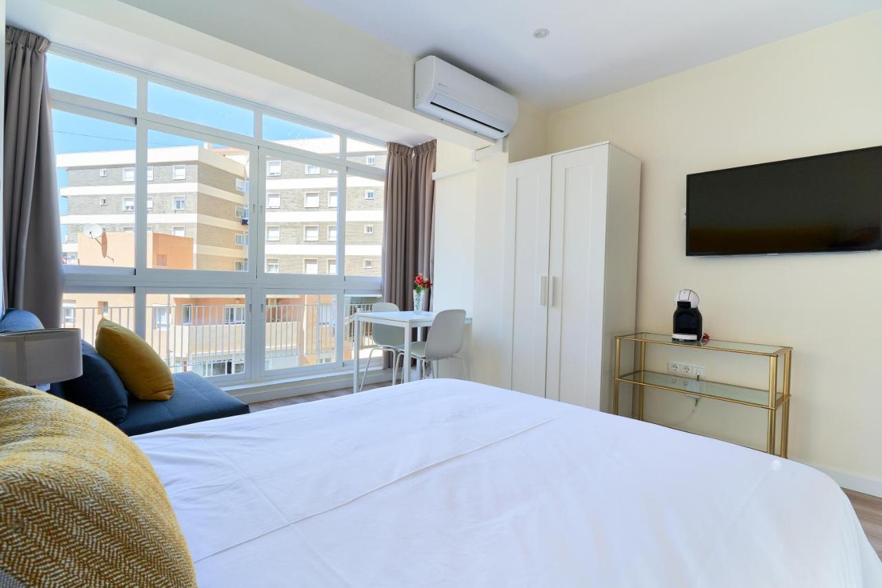 Malaguetabeach Apartment マラガ エクステリア 写真